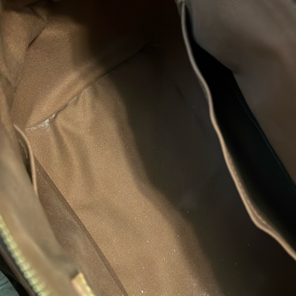 Authentic Louis Vuitton - Picture 6 of 7